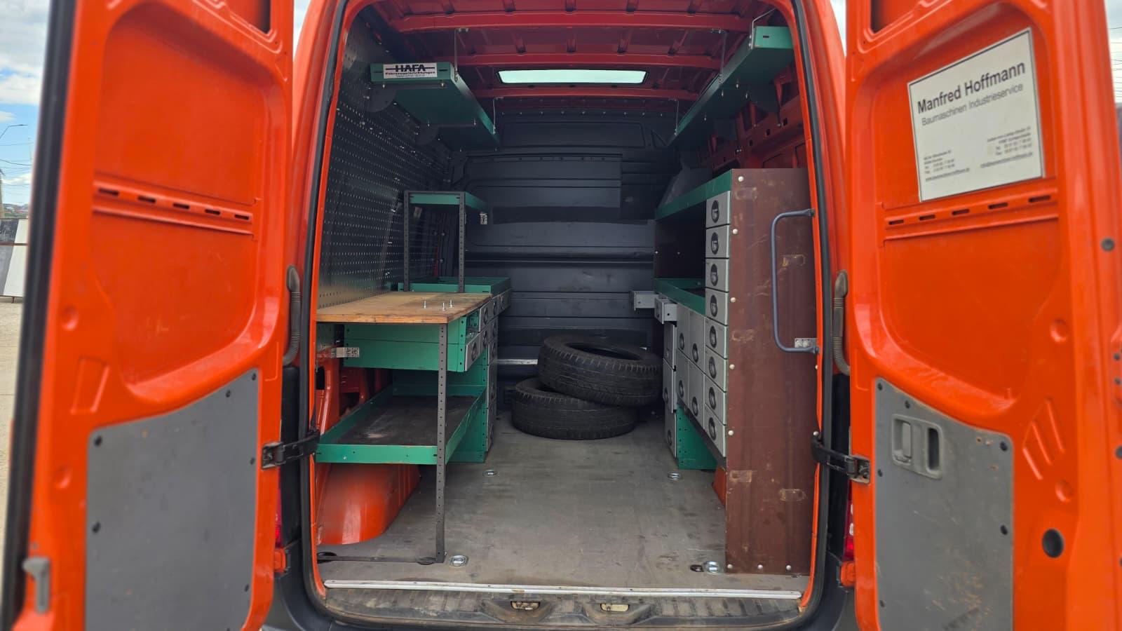 Mercedes-Benz Sprinter 313