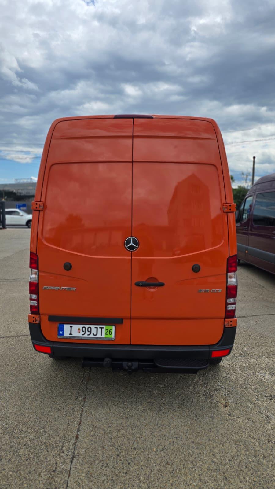 Mercedes-Benz Sprinter 313