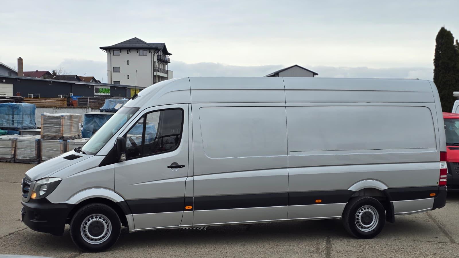 Mercedes-Benz Sprinter 319 Maxi