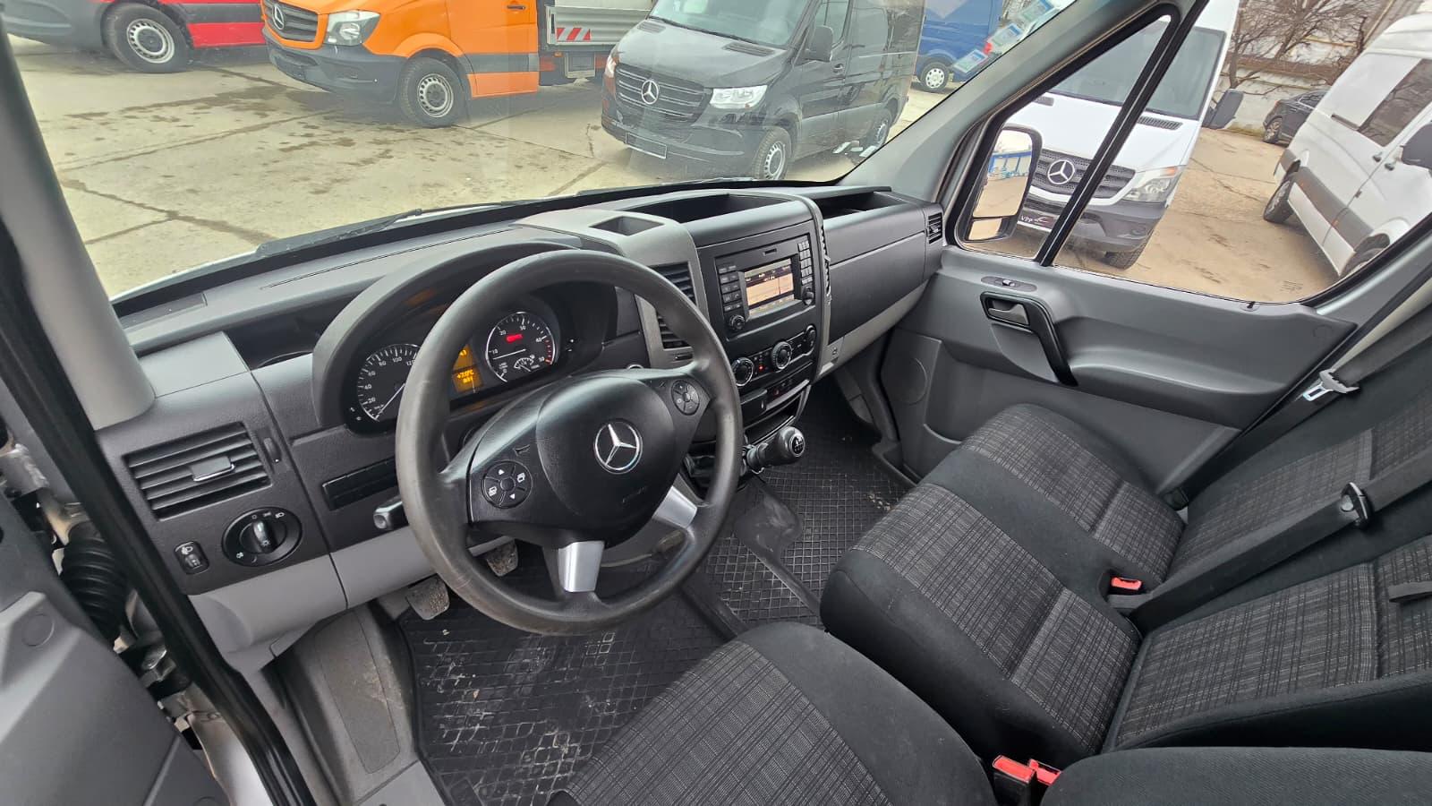 Mercedes-Benz Sprinter 319 Maxi