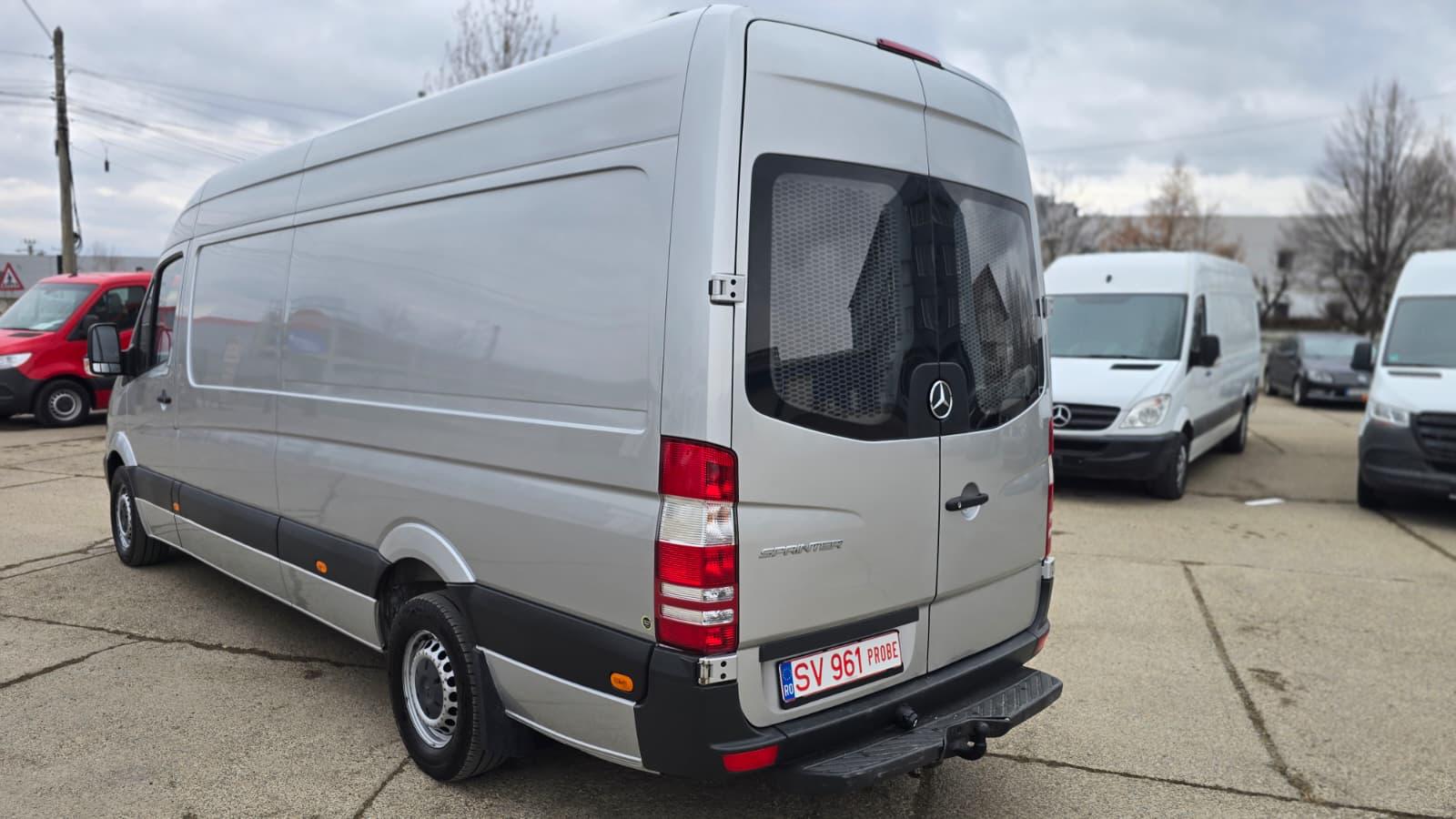 Mercedes-Benz Sprinter 319 Maxi